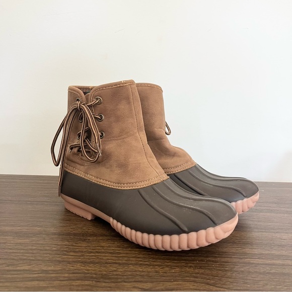 Marleylilly Brown and Tan Women’s Duck Boots Sz 6 Barely Worn Rain Boots - Picture 1 of 8